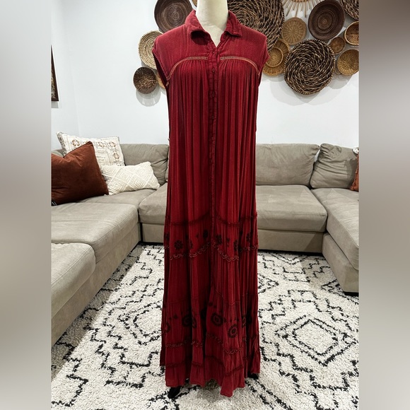 SOLD - Picture 4 of 5